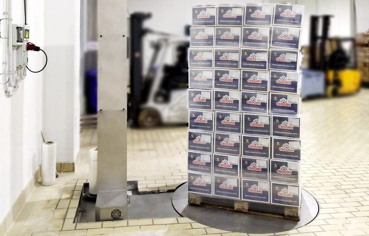 Enfardadora semiautomática de plataforma sistema encofrado